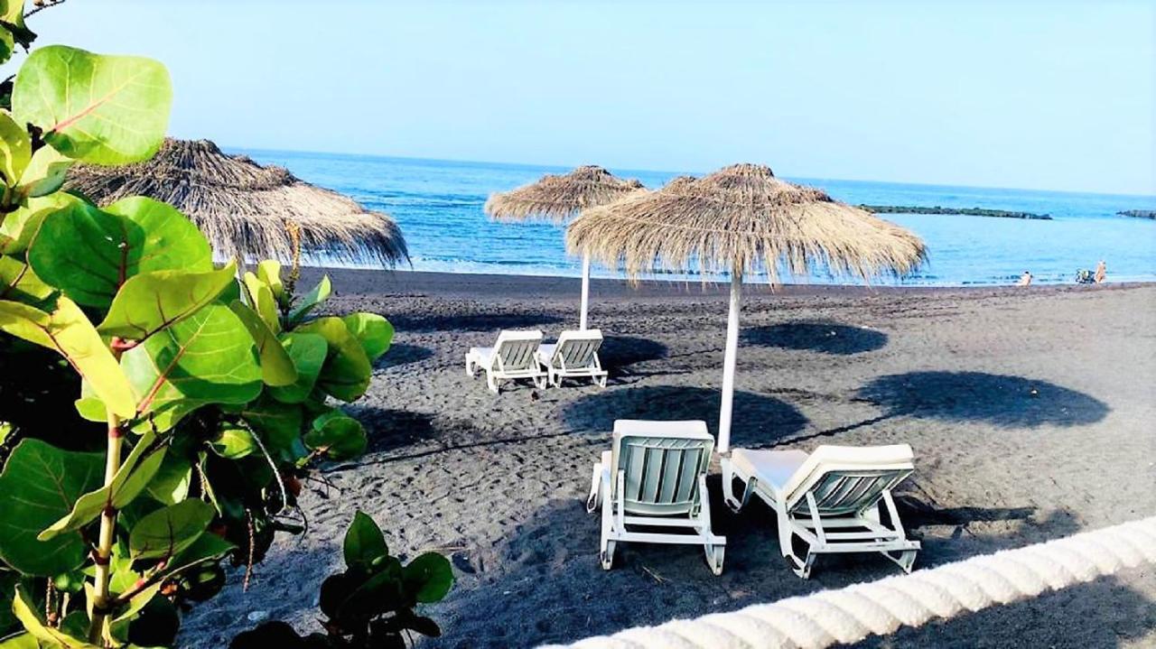 Beach And Pool In Playa De Las Americas Daire Dış mekan fotoğraf