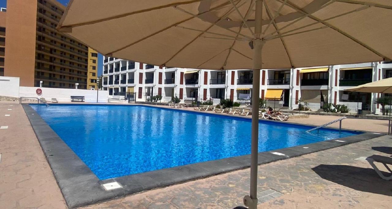 Beach And Pool In Playa De Las Americas Daire Dış mekan fotoğraf